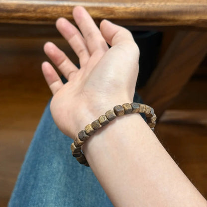 Agarwood Square Bead Bracelet（6mm）